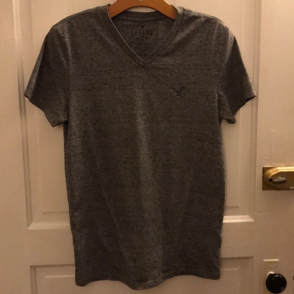 American Eagle Short Sleeve V-Neck Tee - Picture 1 of 3